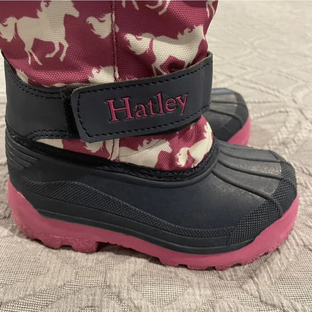Hatley Sz 7 Pink Horse Print Snow Boots